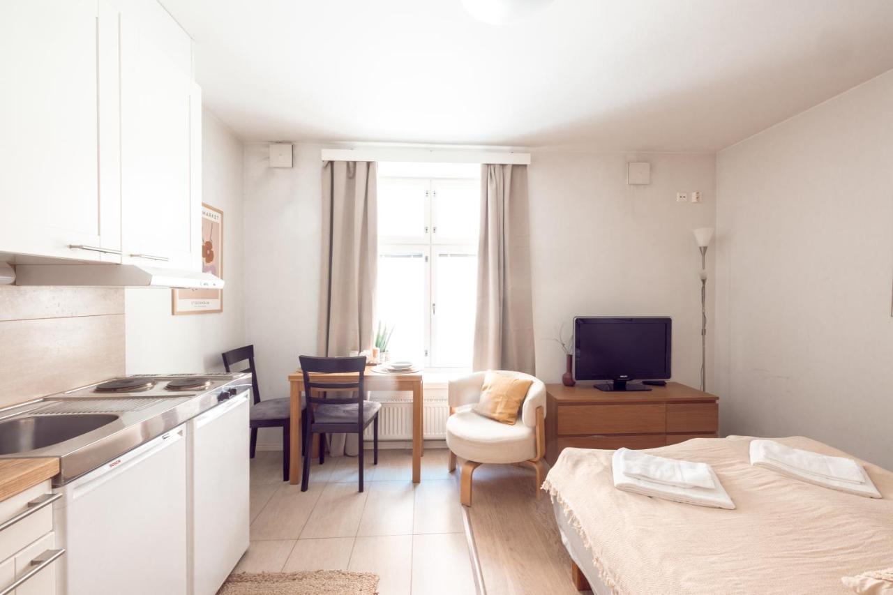 2Ndhomes Compact Studio By The Esplanade Park Helsingfors Exteriör bild