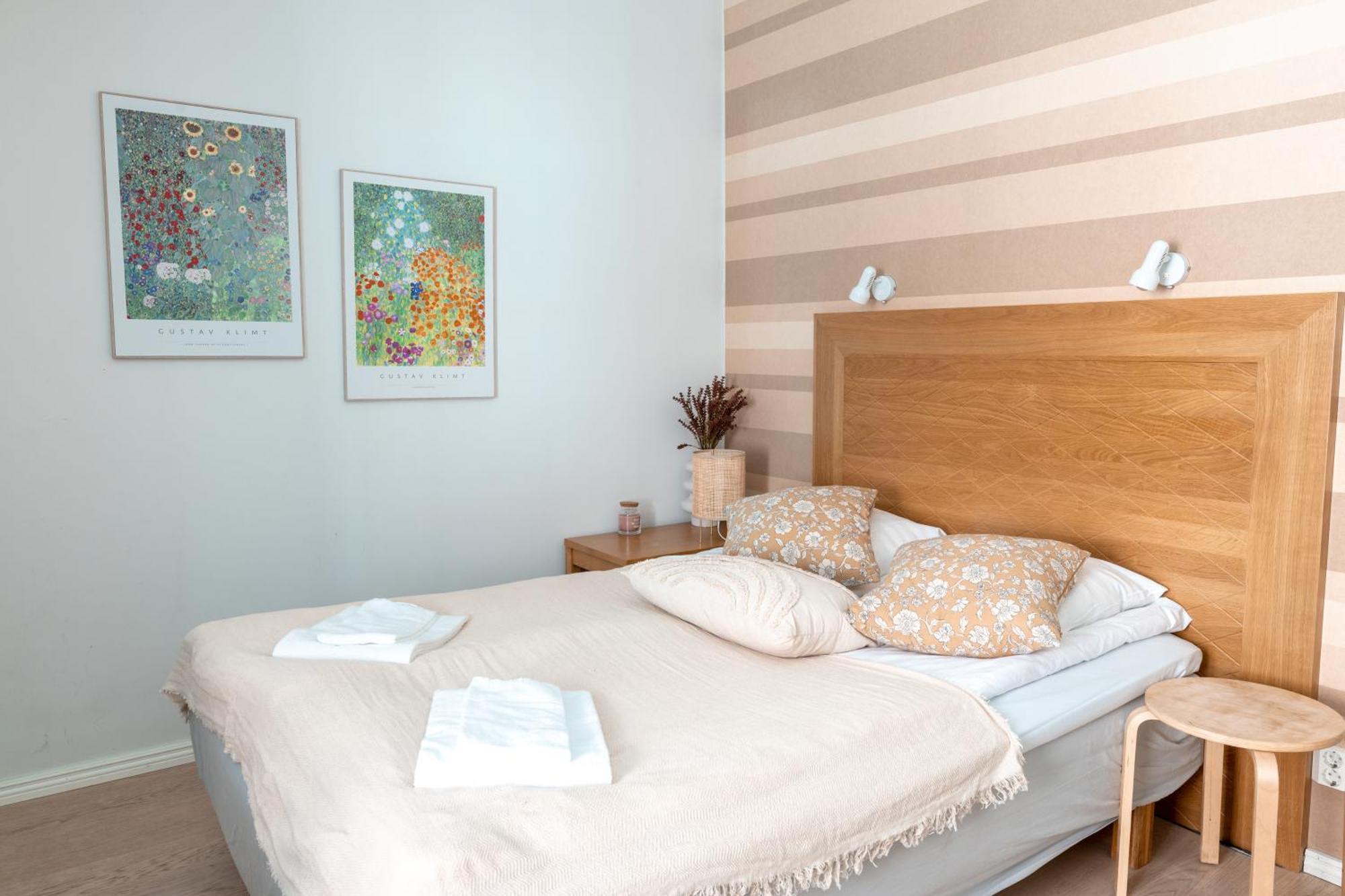 2Ndhomes Compact Studio By The Esplanade Park Helsingfors Exteriör bild